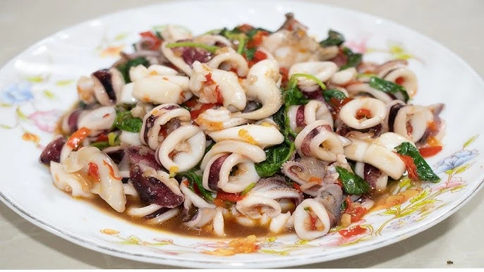 មឹកឆាអំពិលទុំ